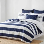 19 Navy and White Bedding Ideas for Classic Elegance