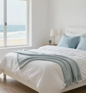 19 White Bedding with Blue Accents Ideas for Calm Style